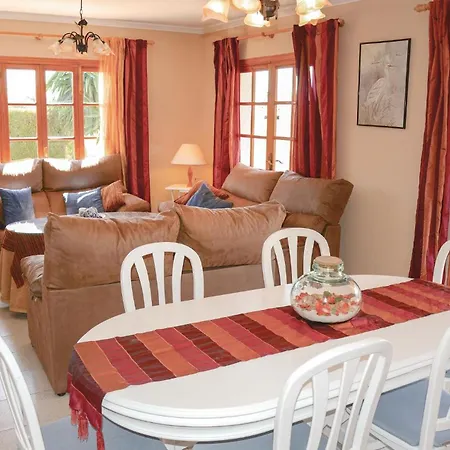 Σπίτι διακοπών 3 Bedroom Awesome In Sa Coma